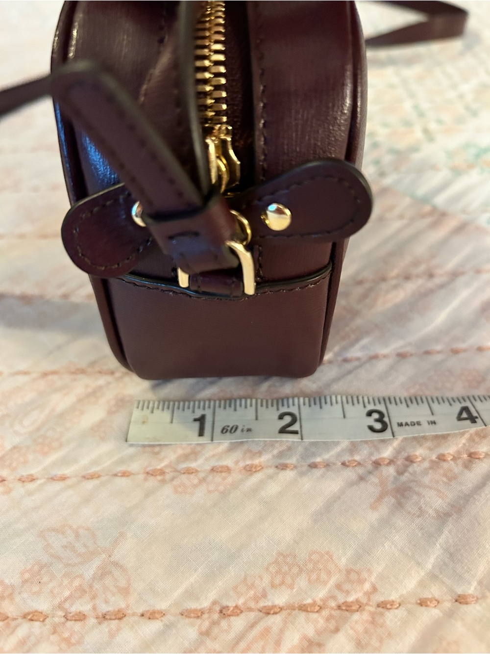 Salvatore Ferragamo City Small Gancini Camera bag in Lovely Burgundy leather EUC - Picture 13 of 14